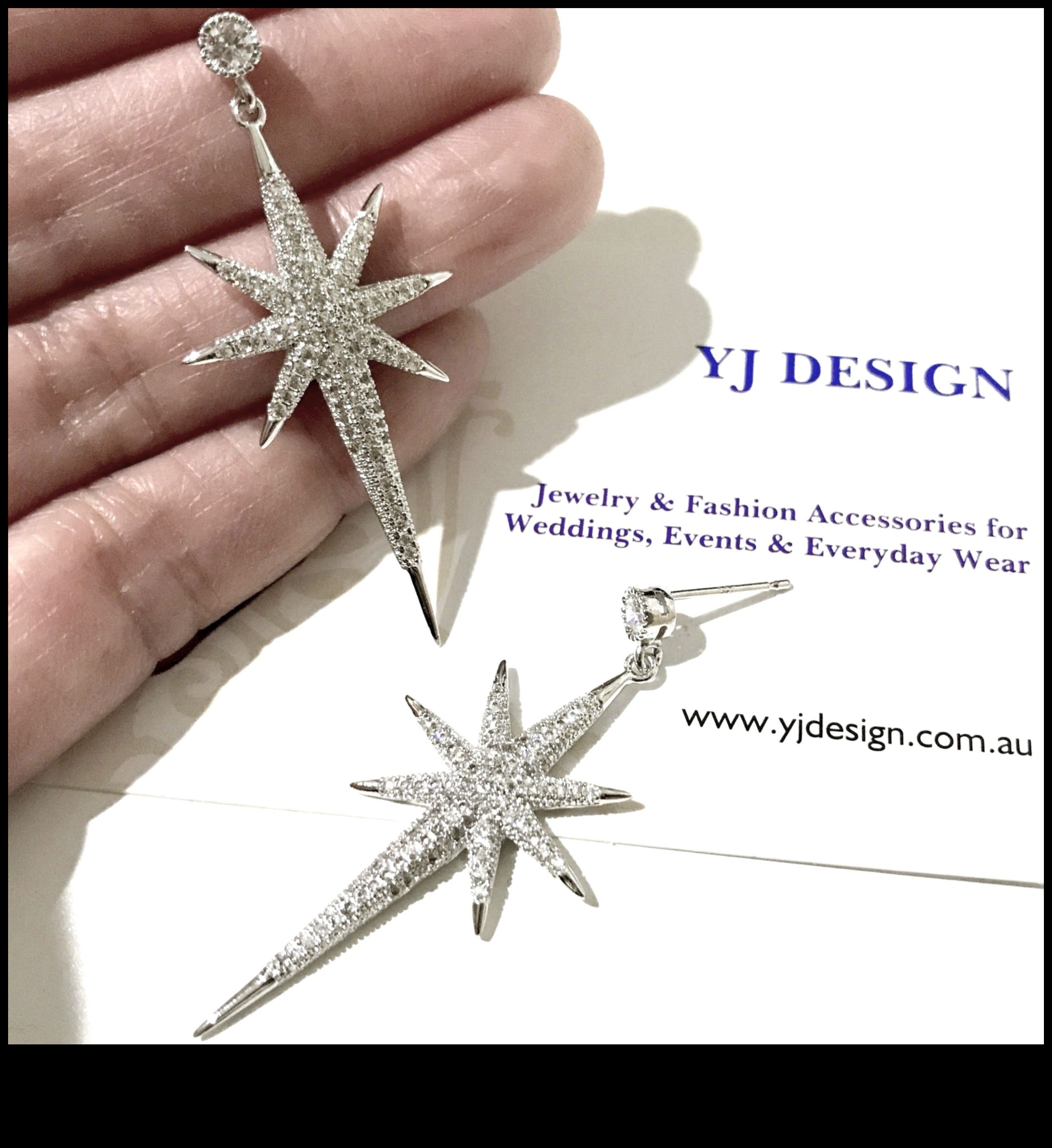 Starlit Splendor: Constelații de bijuterii de mireasă