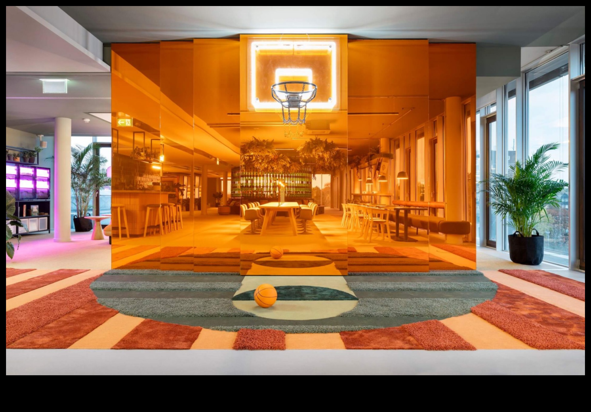 Inovatori în design: pionierii în comunicarea interioară elegantă