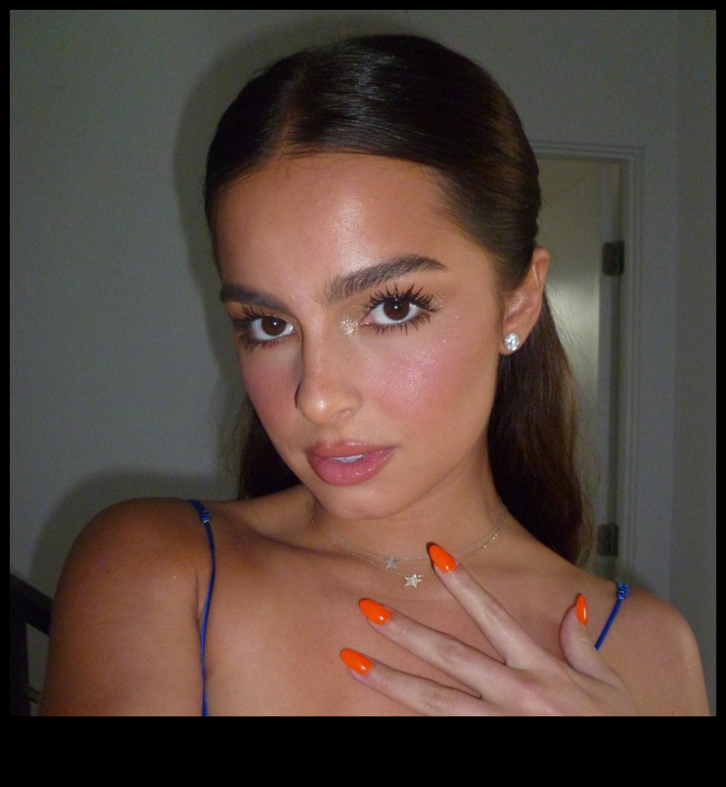 Machiaj plin de farmec pentru vacanță: obținerea frumuseții sărutate de soare cu un efort minim